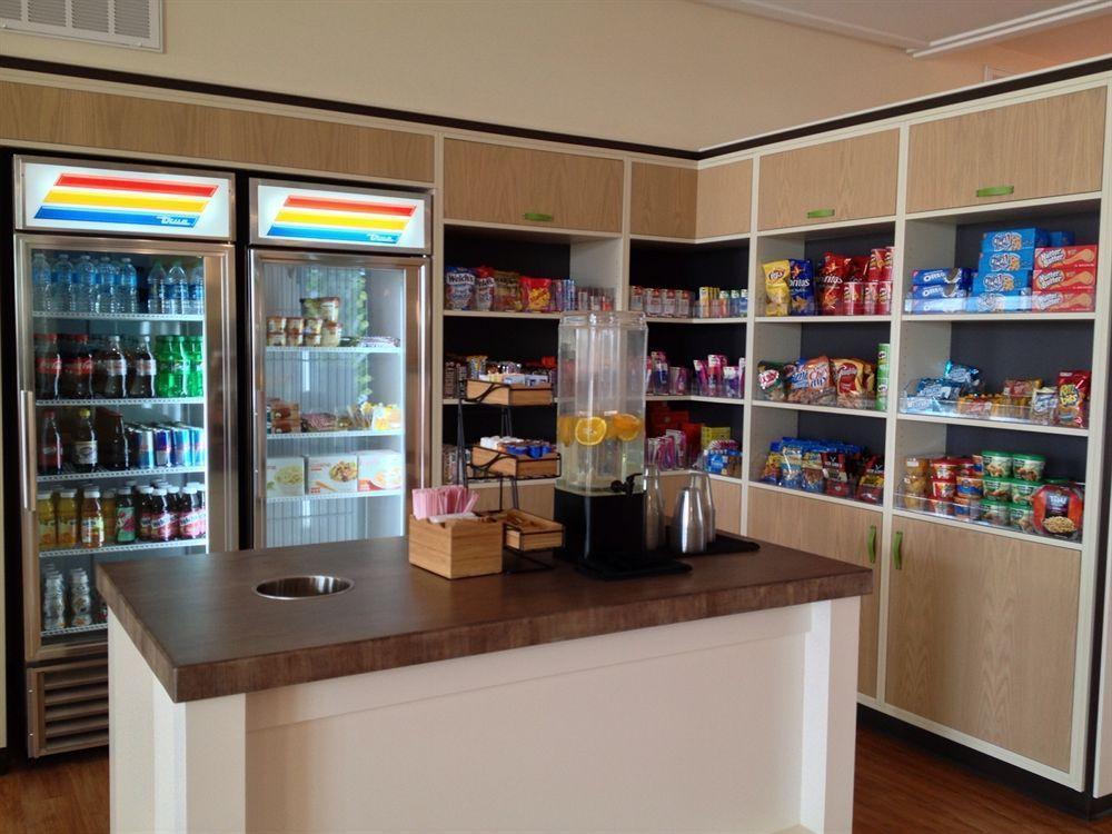 By Ihg 3* Roswell