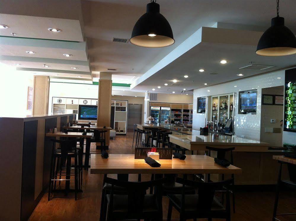 By Ihg 3* Roswell