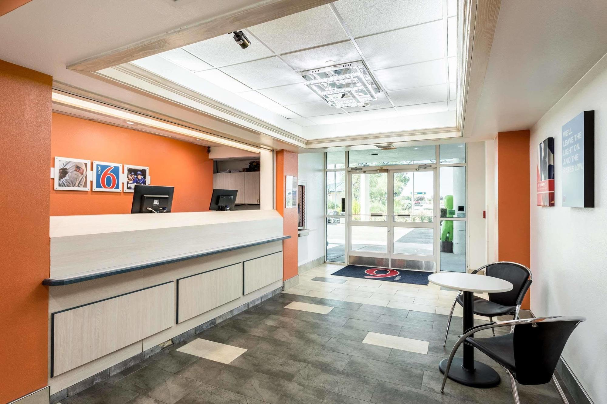 By Ihg Roswell