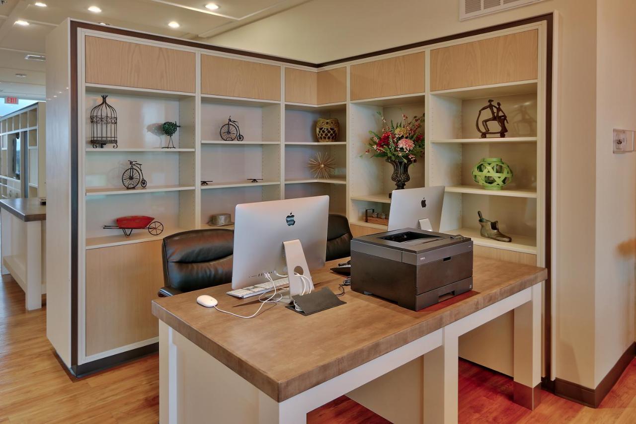 By Ihg 3* Roswell